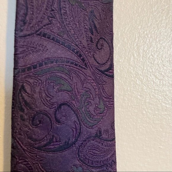 RYAN SEACREST Distinction Silk Necktie Tie Purple Paisley 57 x 3 inches - Picture 8 of 12